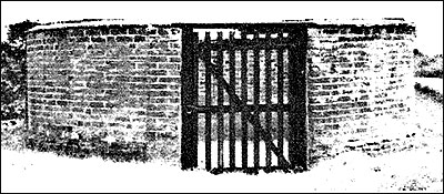 A village pound probably similar to Burton Latimer's, which was situated in Meeting Lane.