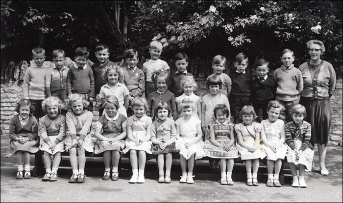 St Mary's School, Burton Latimer Mrs Hart's Class 1960-61