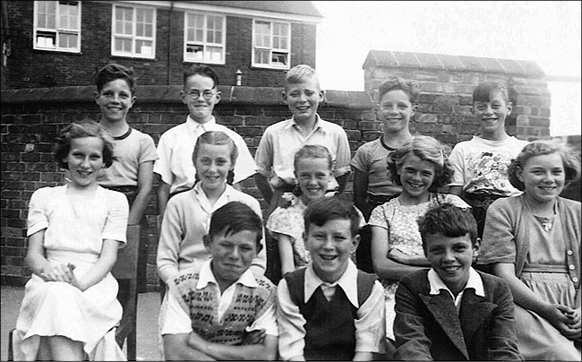 Burton Latimer Council School - The 11-plus Class 1952