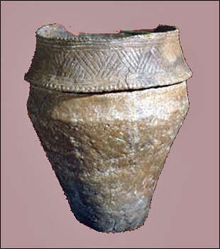 Bronze Age collared urn