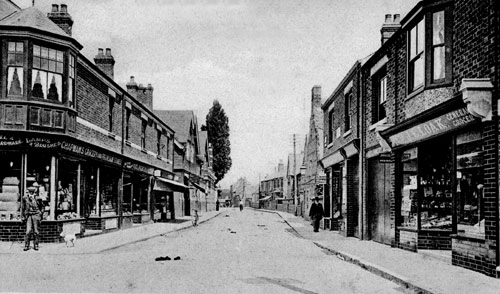 A view of the High Street looking north in 1910
