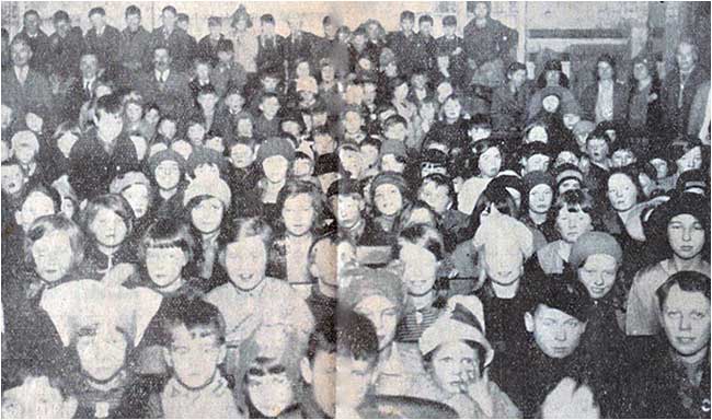 Children at a happy evening in 1931