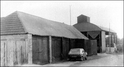 Cart sheds in Wold Road in 1985, part of Laurels Farm, since converted to residential
