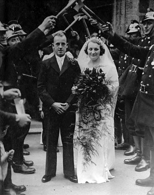 Percy Ashby and Kathleen Loake on their wedding day