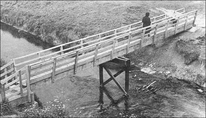 The new bridge over the River Ise 1986