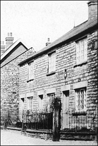 Former police house at 5 Higham Road, Burton Latimer