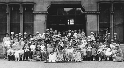Burton Latimer Infant Welfare Group - 1926