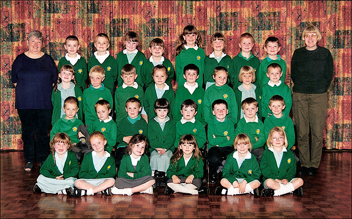 Meadowside Infants School - Mrs Hardwick's Class 1Y 2000-1