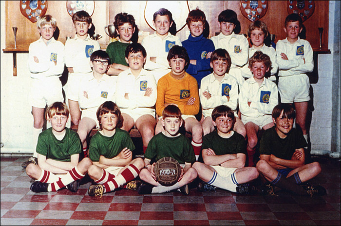 Burton Latimer County Junior School Football Team - 1970-71