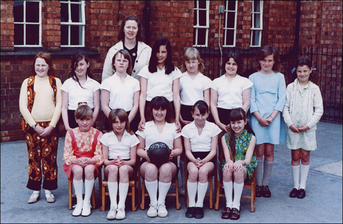  Burton Latimer County Junior School Netball Team - 1971-2