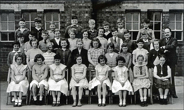 Burton Latimer Council School - MrWhite's Class 1957-8