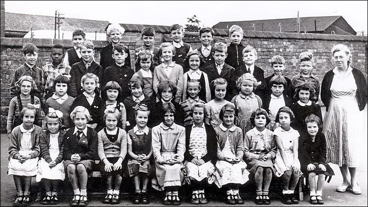 Burton Latimer Council School - Miss Leach's Class 1955-6