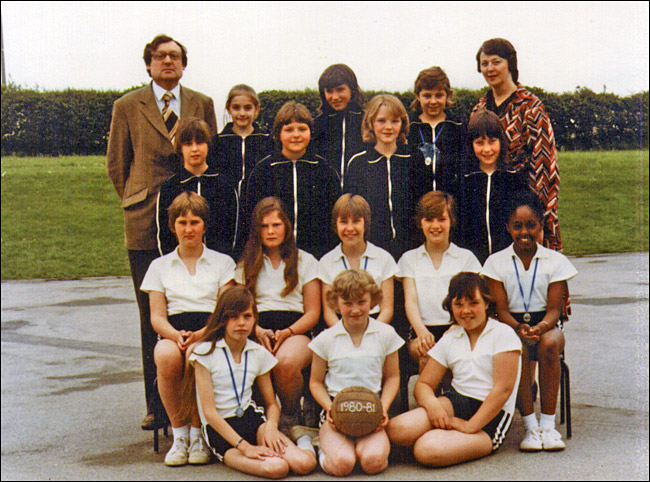  Burton Latimer -  Meadowside Junior School Netball Team - 1980