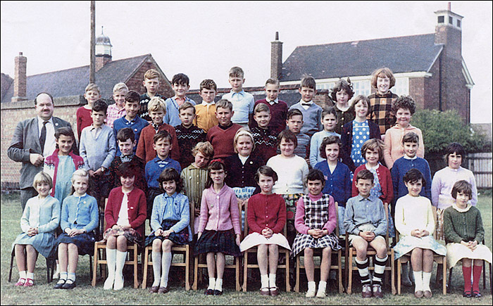 Burton Latimer Council School - Mr White's Class mid-1960s