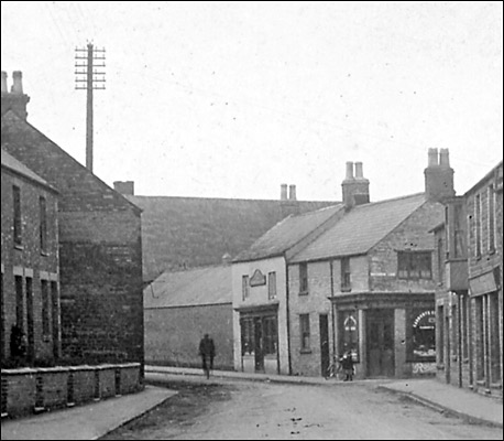 Shop on corner of Kettering Road and Bakehouse Lane