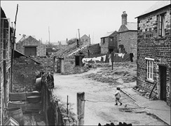 A view of Wallis' Yard in 1938