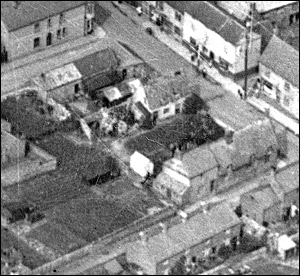 The High Street end of Pigott's Lane in 1923