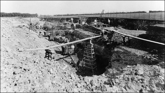 Burton Ironstone Quarries - plank and barrow method for carrying ore