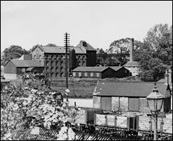 Wallis' Mill - later Weetabix - in the 1930s