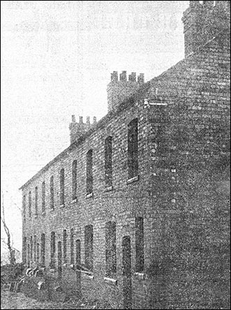 Photograph of Windmill Cottages before restoration