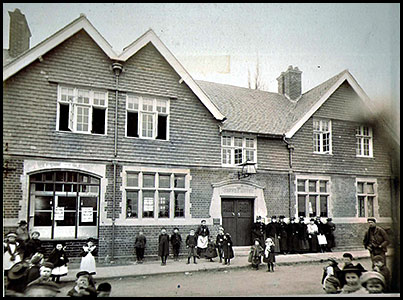 The Coffee House in 1910