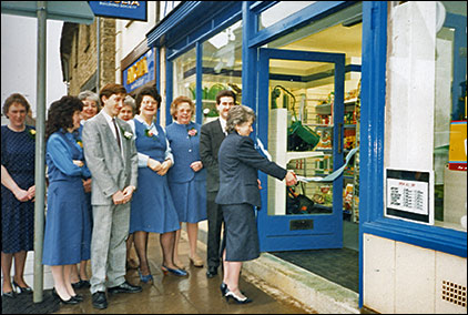 Carol Bewers opening the re-located Co-op store in 1989