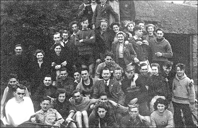 A Hill Climb organised by Kettering Friendly Cycle Club. Several Burtonians appear in the photograph.