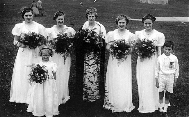 Mary Wright the 1937 Queen with her attendants