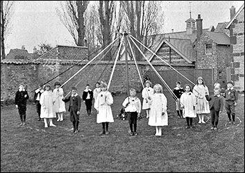 Lawn at the rear of the Coffee House c1906