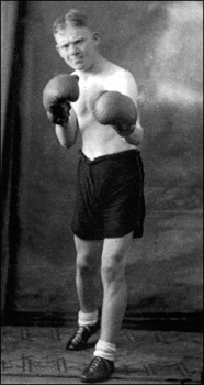 Mick "Tiger" Cooper - Burton Latimer boxer in the 1940s