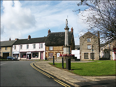 Photograph of the War Memorial seen from the north